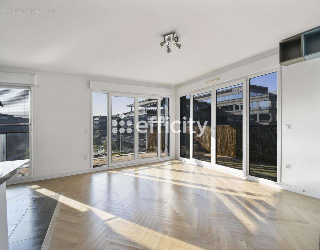Appartement à BOIS-COLOMBES