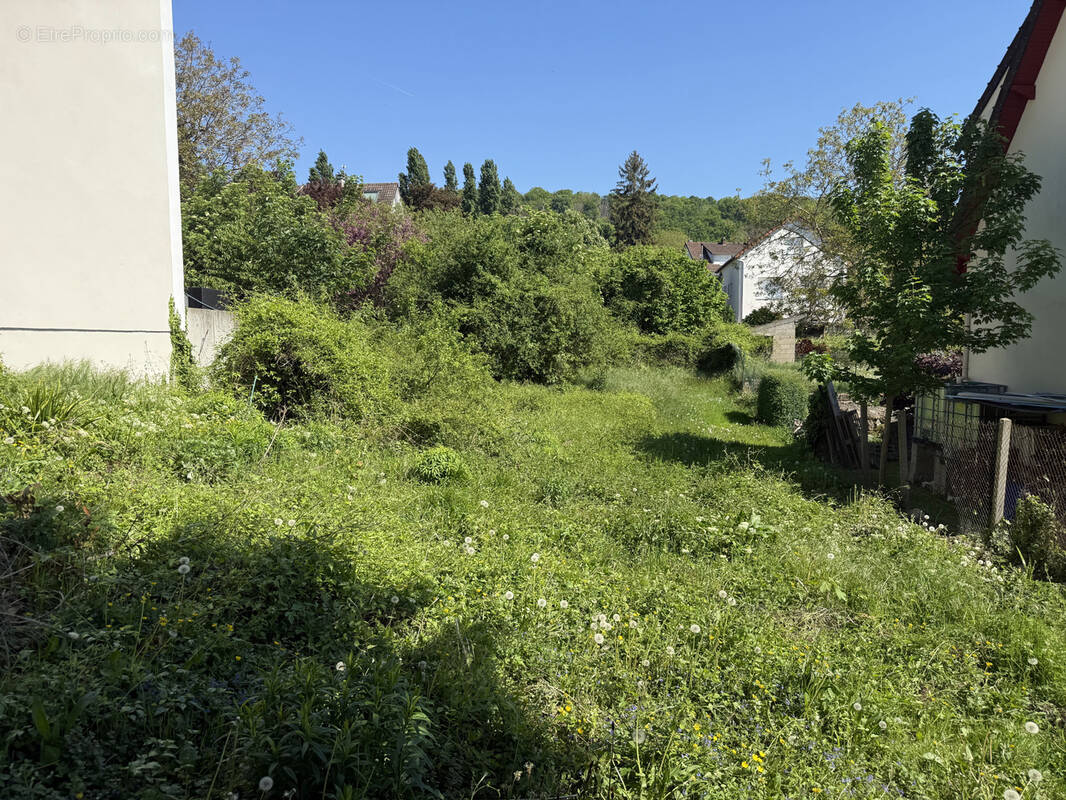 Terrain à TRIEL-SUR-SEINE