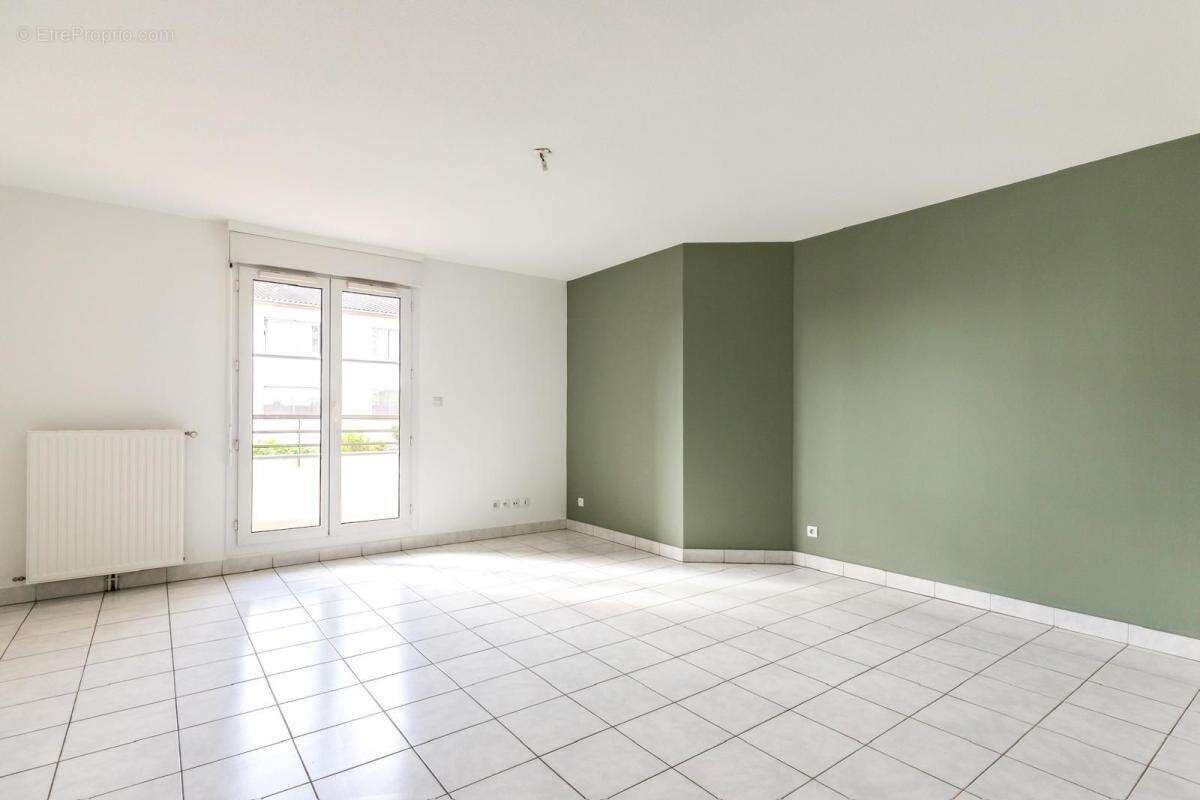 Appartement à PONT-DE-CHERUY