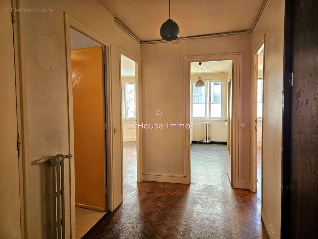 Appartement à COLOMBES