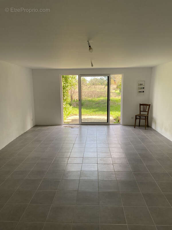 Maison à RIBAUTE-LES-TAVERNES