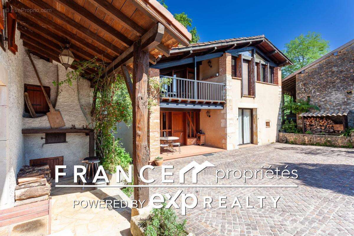 Maison à SALIES-DU-SALAT