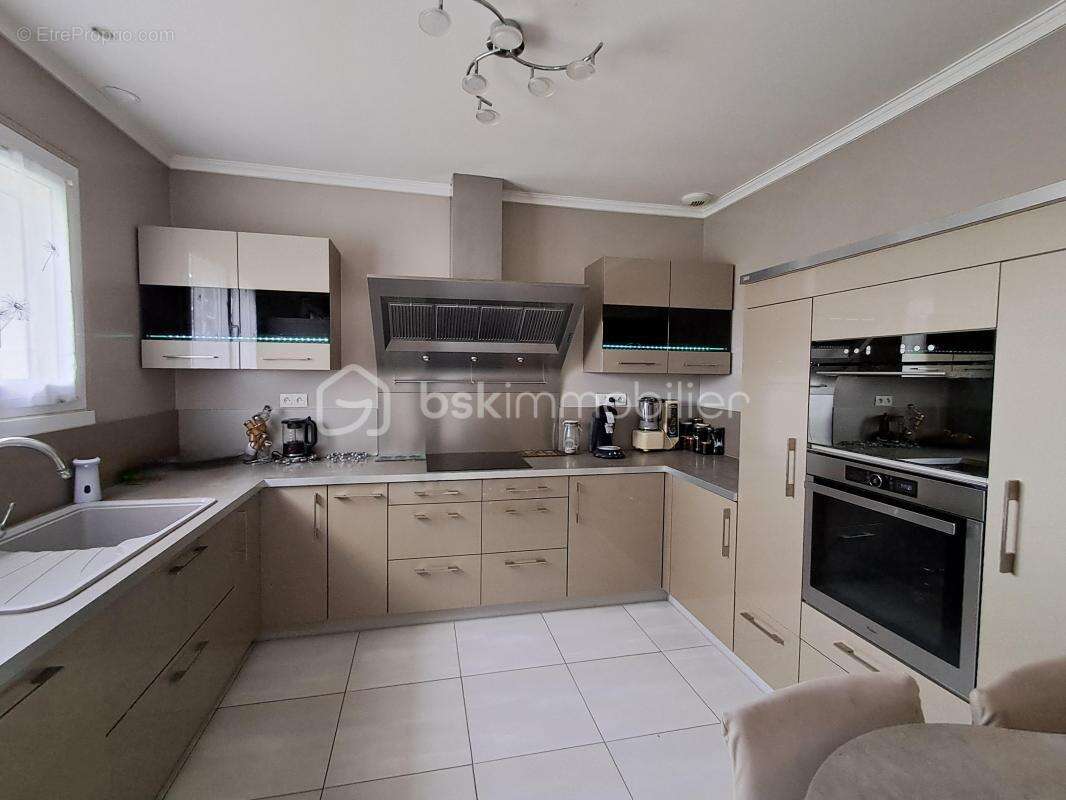 Maison à ESTANCARBON