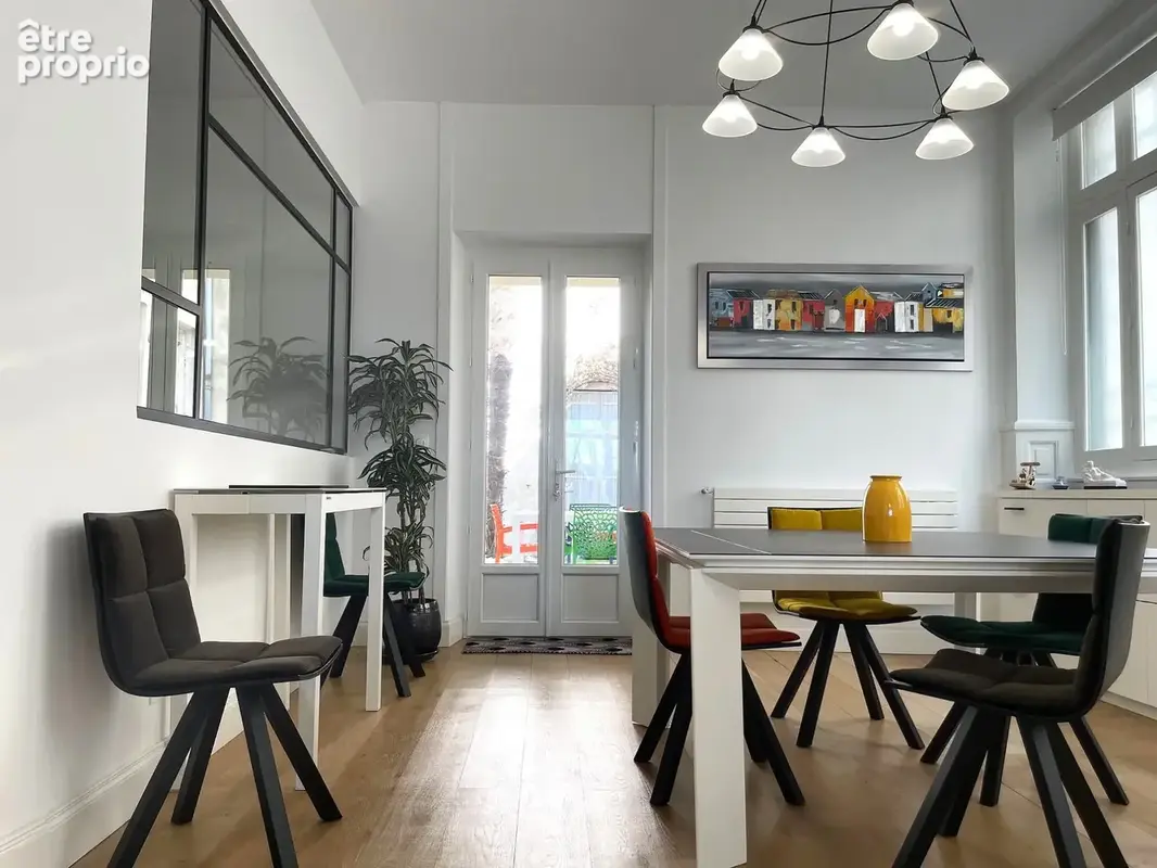 Appartement 4 pièces 155 m² à vendre à La Rochelle (17000) - photo 6