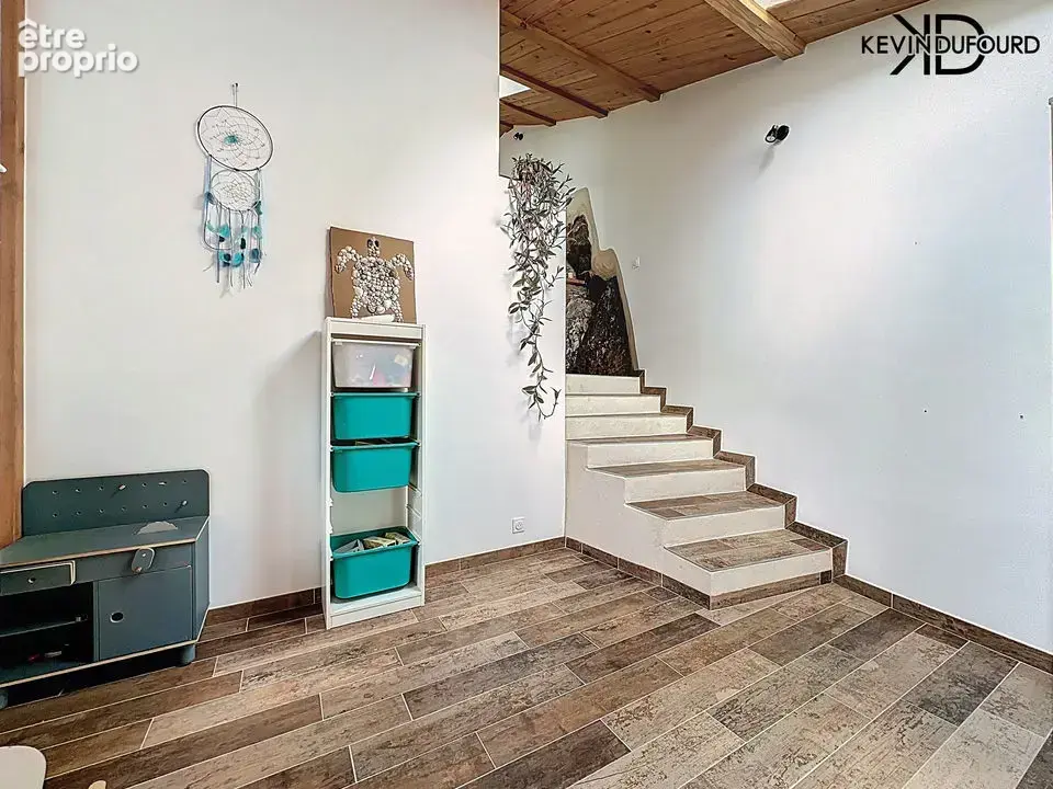 Maison avec gîte de 140m²  sur un terrain de 1,9 Hectares à - photo 8
