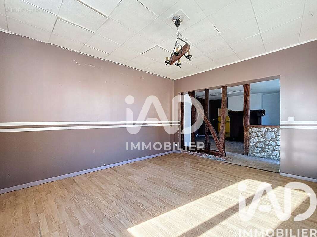 Maison 119 m² à La Neuville-Au-Pont  - photo 5