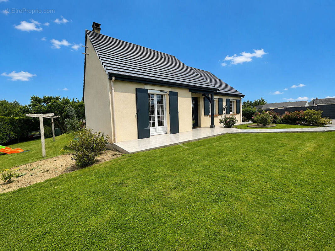 Maison à FERRIERES-EN-BRAY