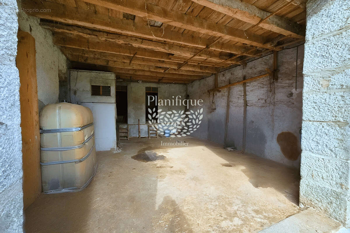 Maison à FEIGERES