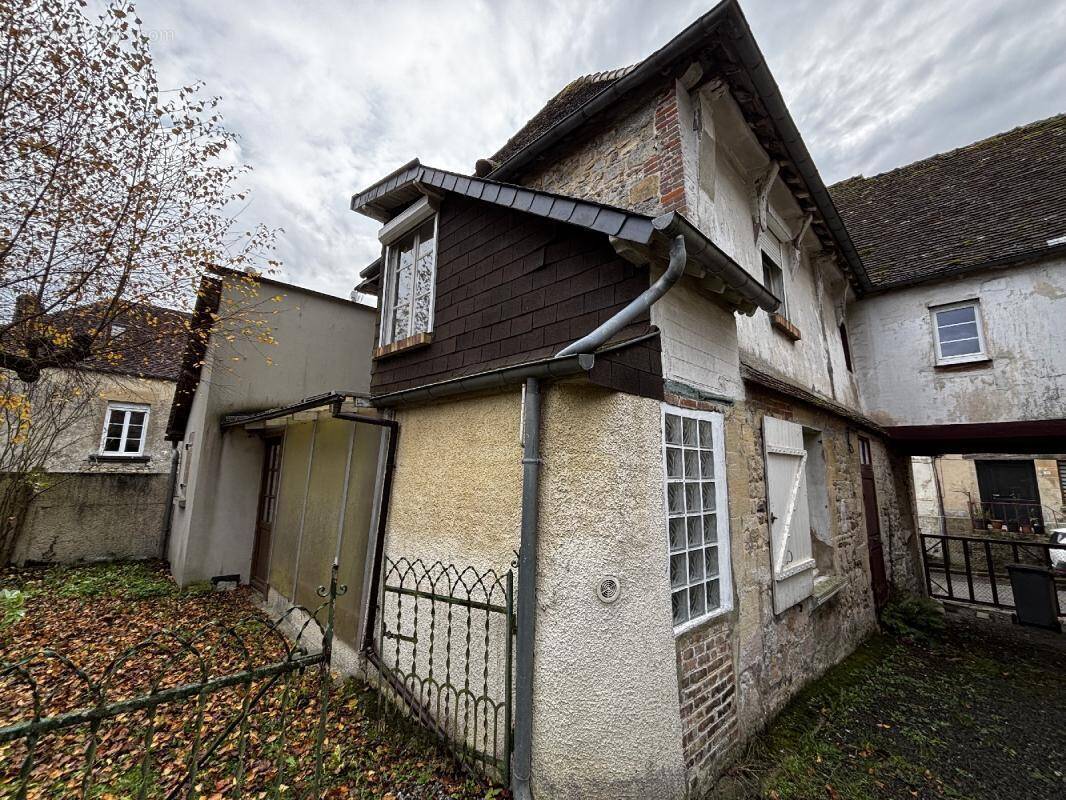 Maison à SILLY-EN-GOUFFERN