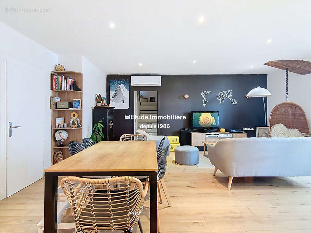 Appartement à FONTAINES-SUR-SAONE