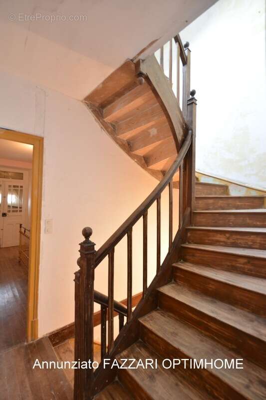 Maison à MONT-DEVANT-SASSEY