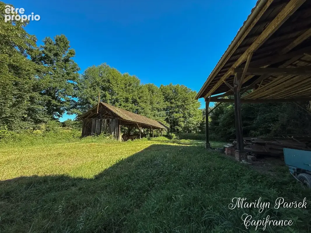Fermette de caractère avec 3,6 hectares de terrain – Hameau de Sermentizon - photo 5