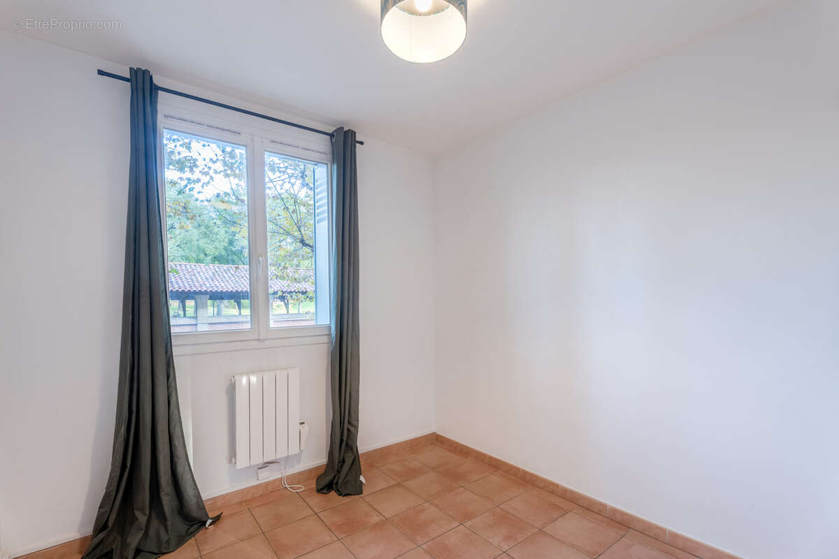 Appartement à MARSEILLE-15E