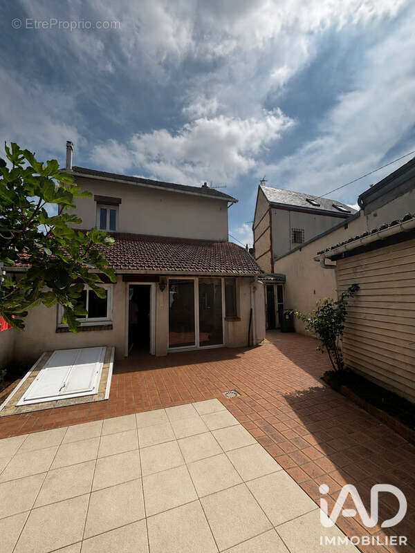 Maison 65 m² à Le Petit-Quevilly  - photo 2