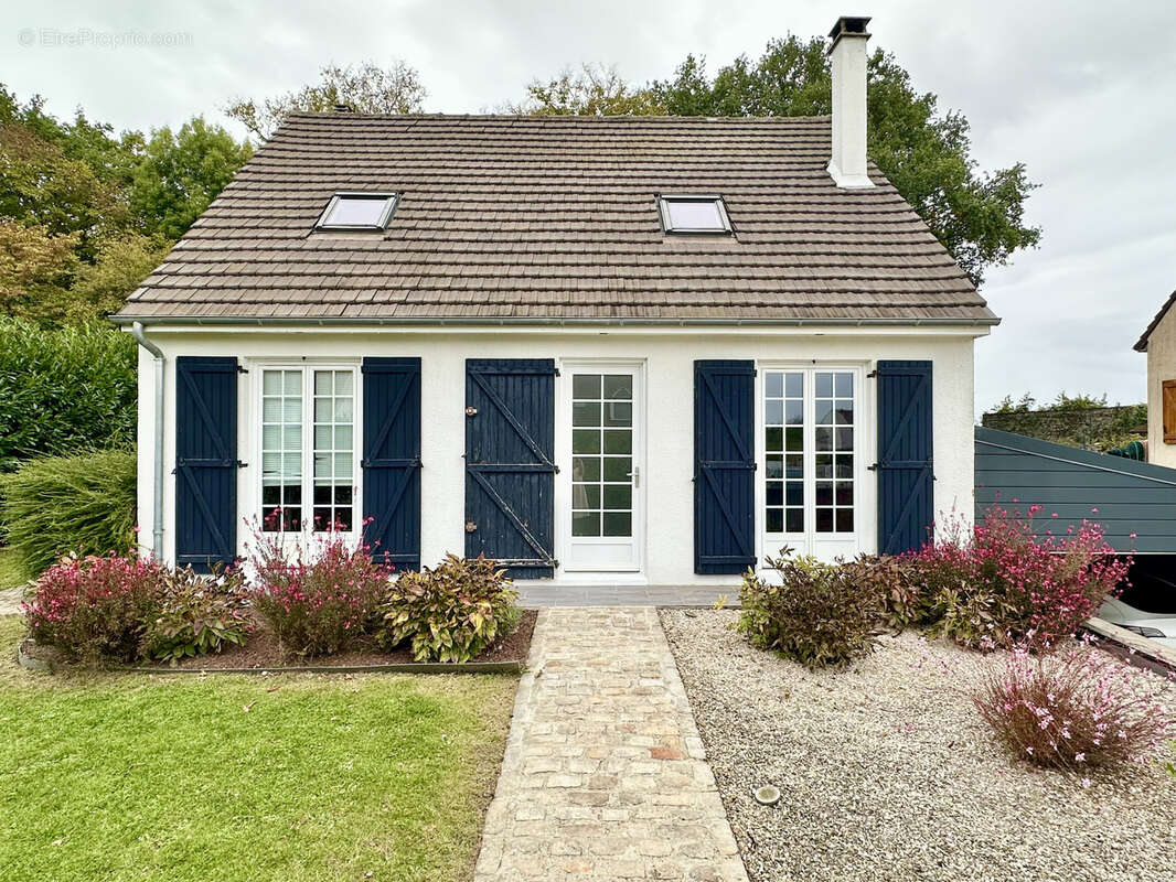 Maison à FONTAINE-CHAALIS