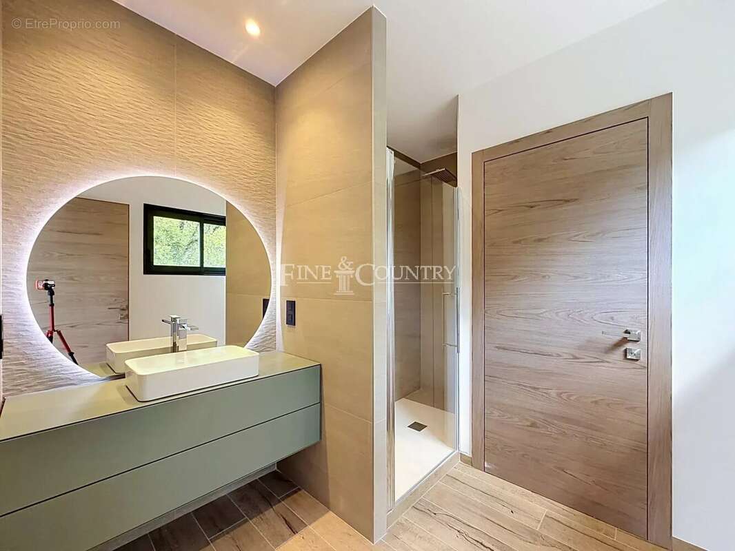 Villa à vendre à Mougins moderne neuve - photo 11