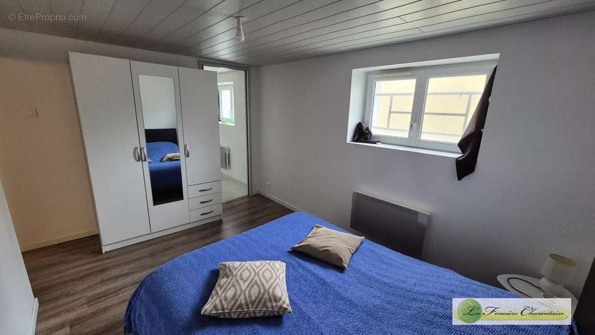 Maison à L&#039;ISLE-D&#039;ESPAGNAC