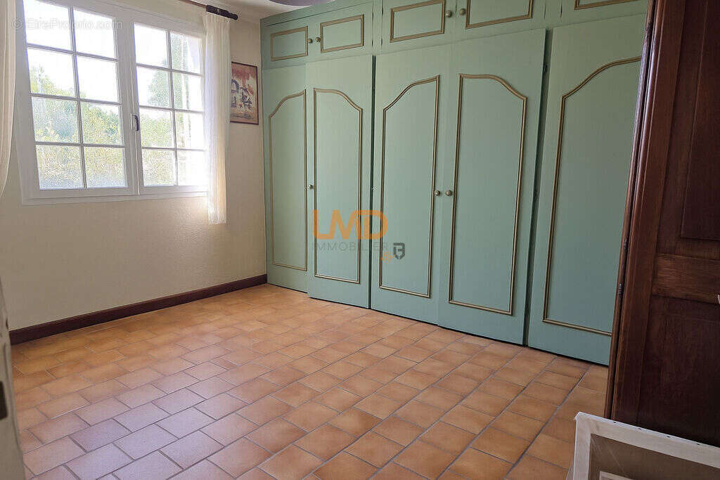 Maison à L&#039;ISLE-SUR-LA-SORGUE