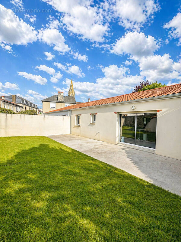 Maison à MAULEON