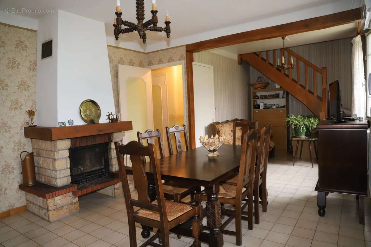 Maison à SAINT-JEAN-DU-FALGA