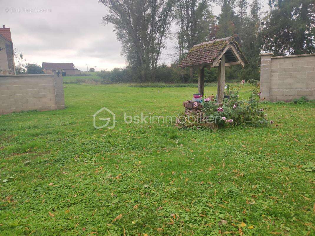 Maison à ARCES-DILO