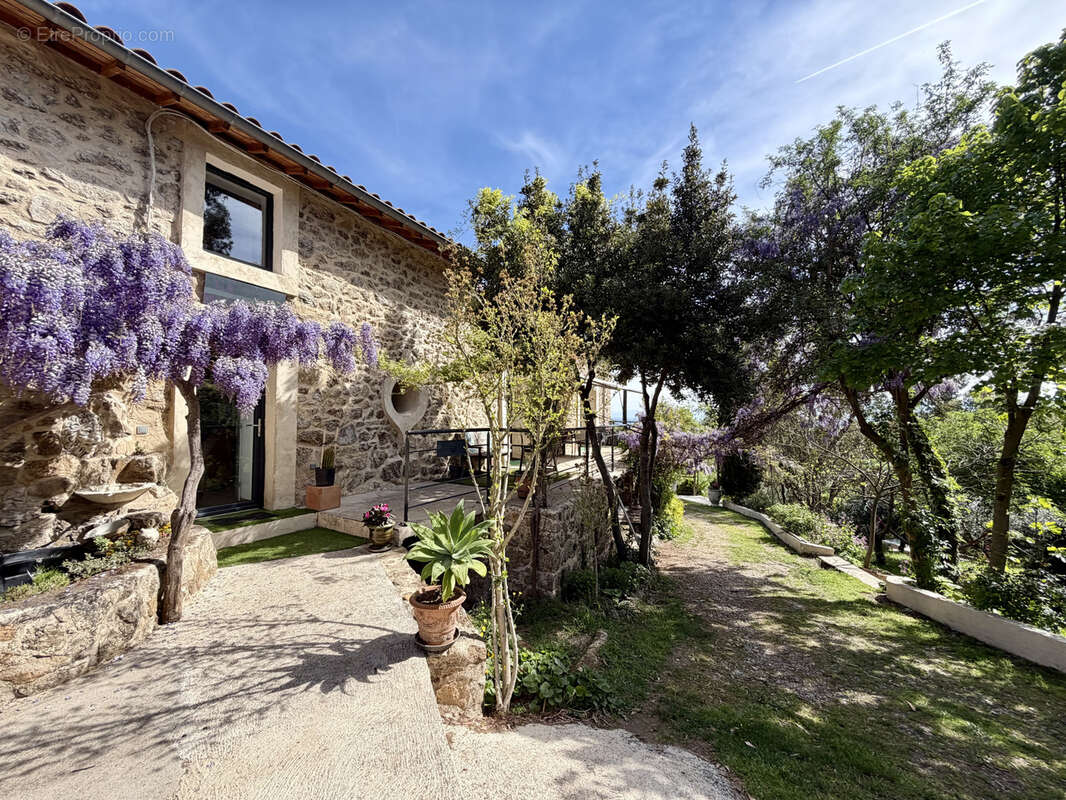 Maison à MAUVES