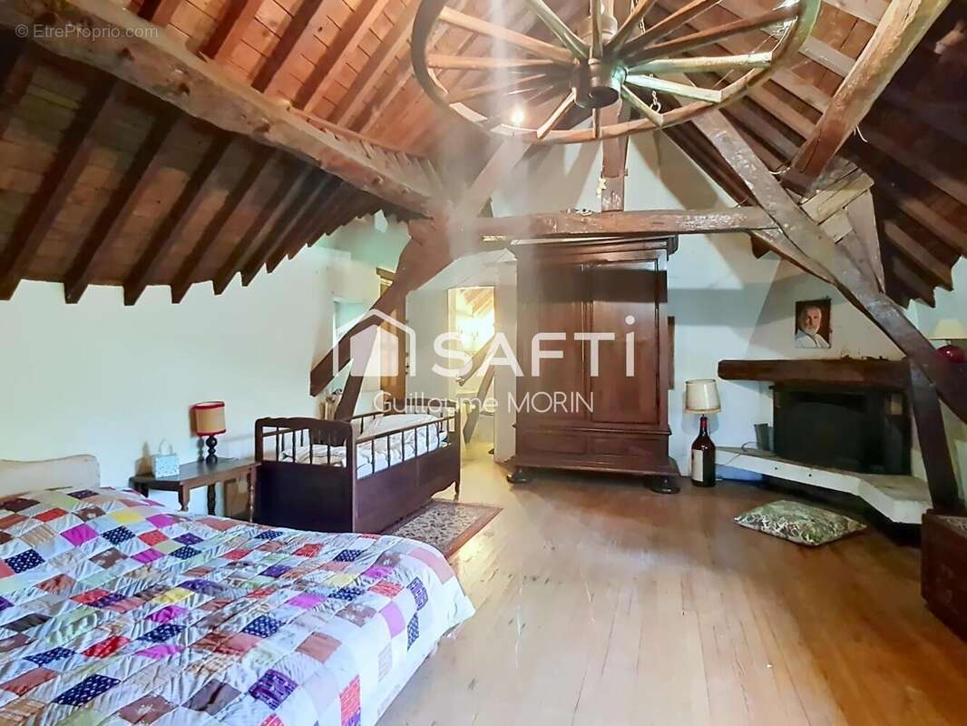 Maison 350 m² à Romeny-Sur-Marne  - photo 7