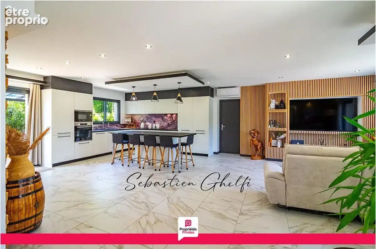 belle maison de plain-pied avec 3 chambres-cellier-grand garage-beau terrain - photo 6