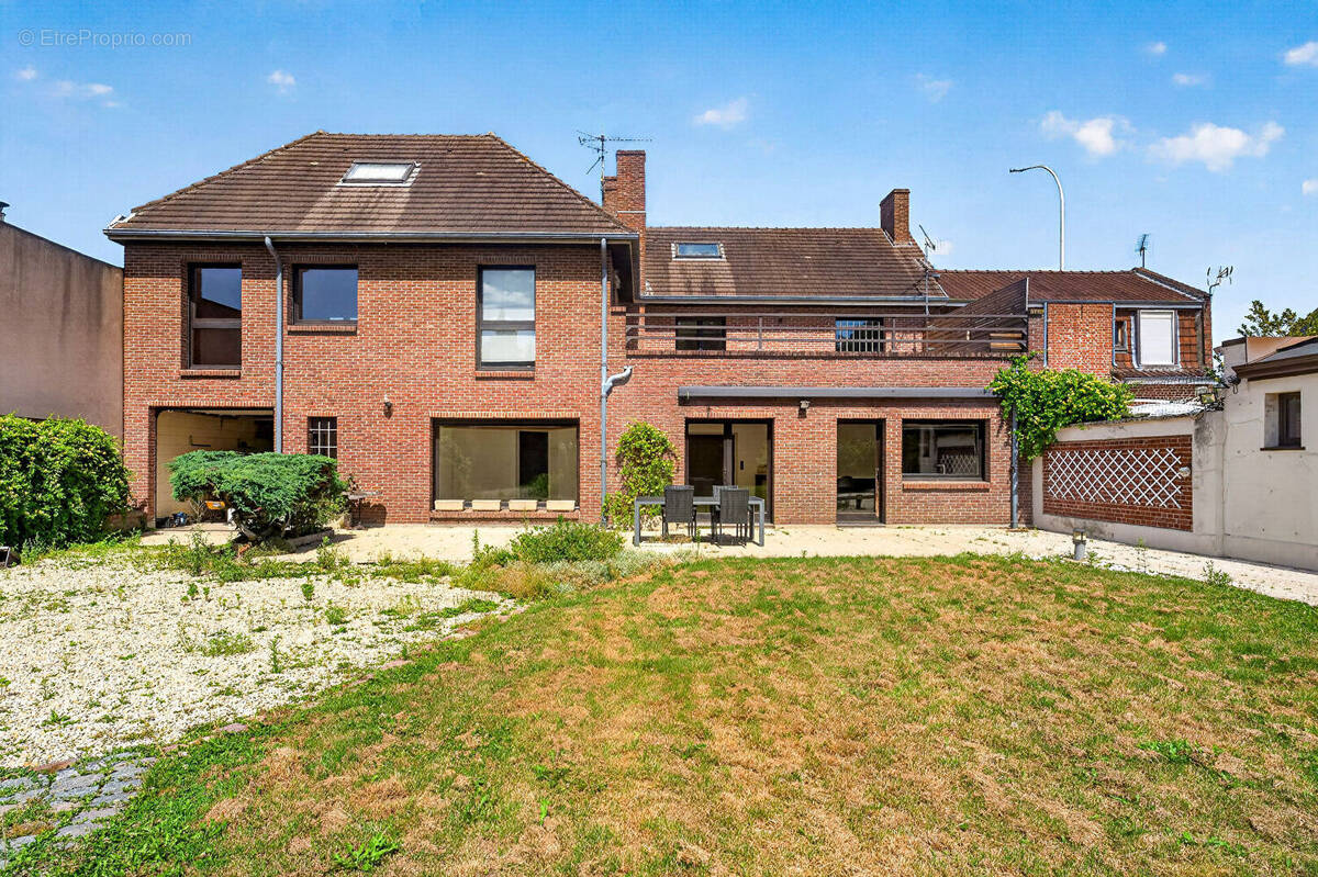 Maison à LAMBRES-LEZ-DOUAI