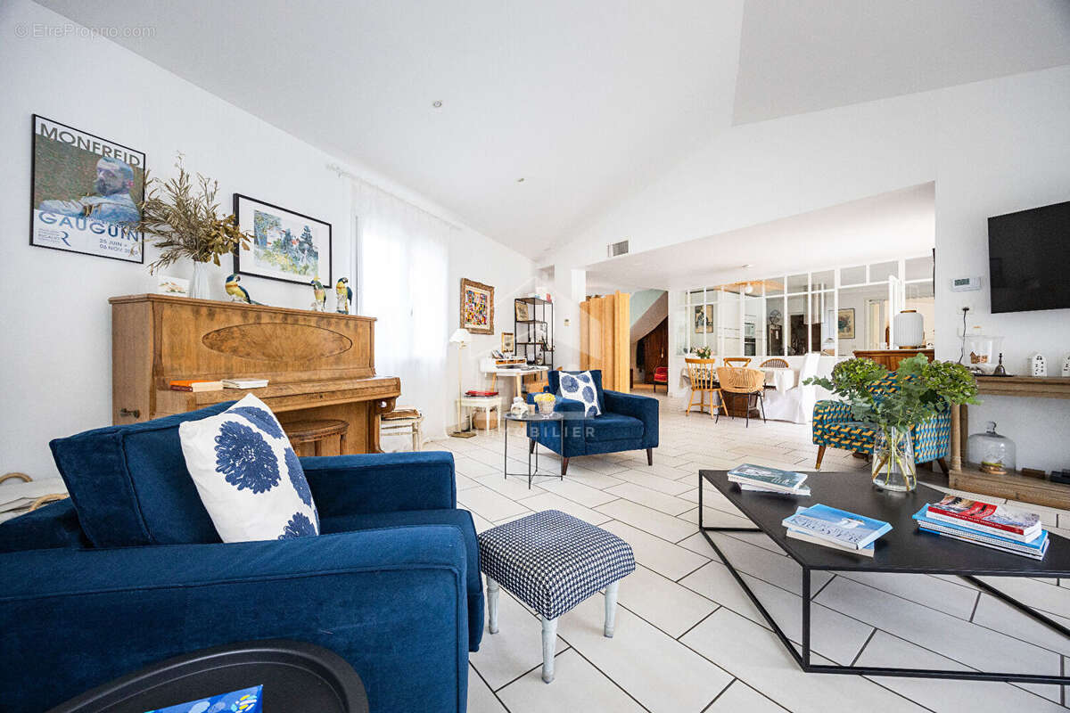 Maison à MONTESQUIEU-DES-ALBERES