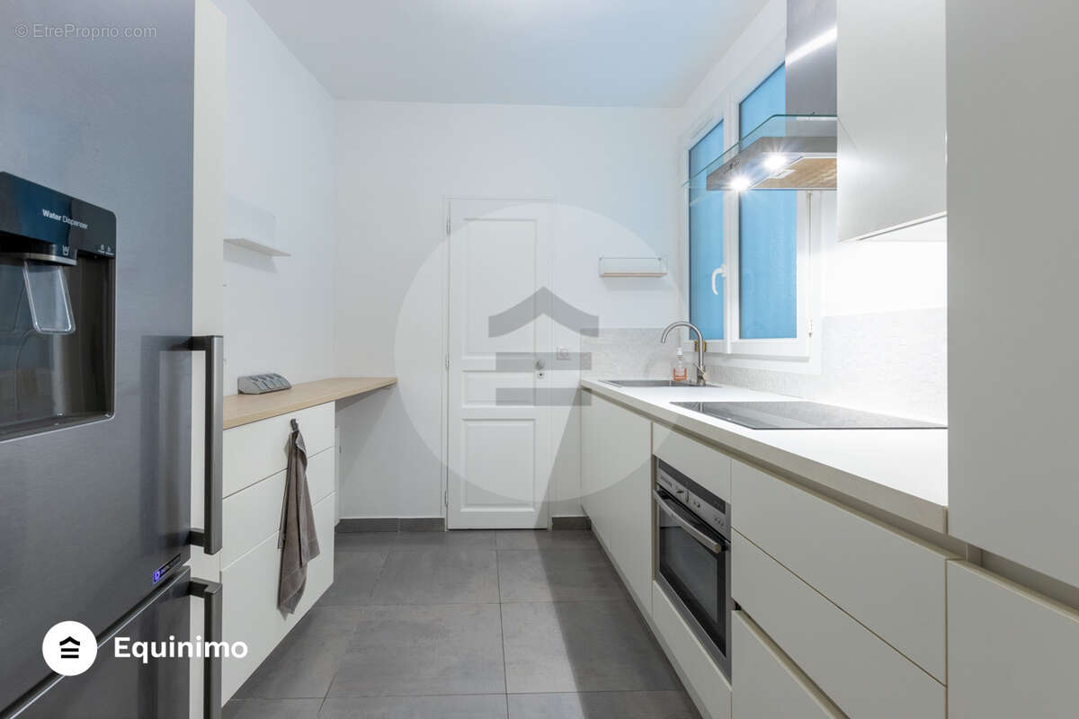 Appartement à PARIS-18E