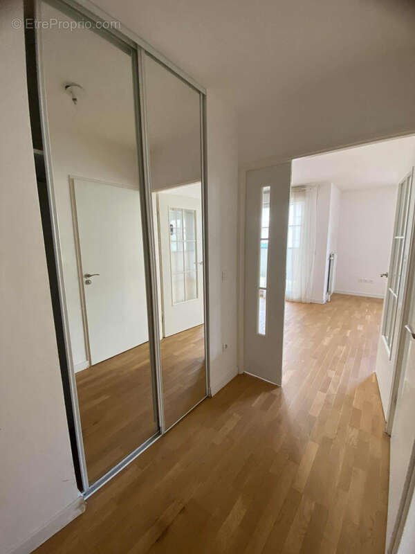 Appartement à LE PLESSIS-ROBINSON