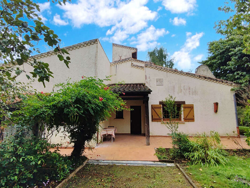 Maison Atypique avec studio indépendant, garage et Grand Terrain Arboré - photo 4