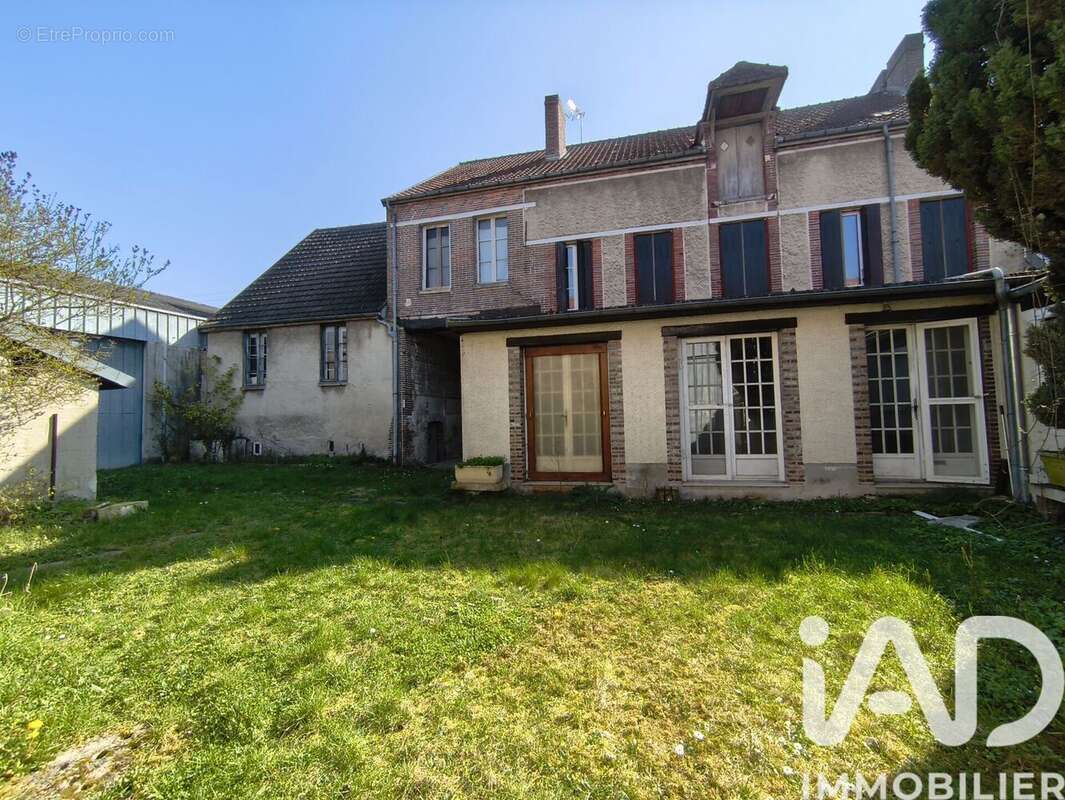 Photo 6 - Maison à ROMILLY-SUR-SEINE