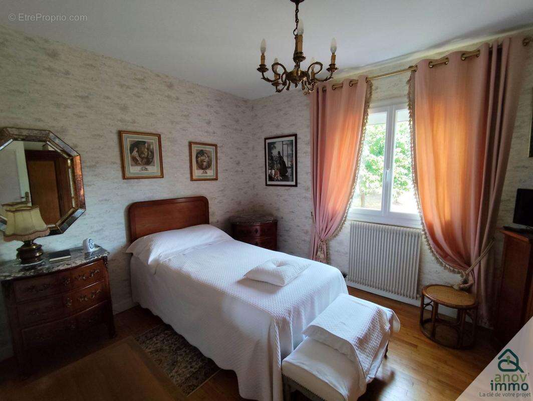 Maison à SAINT-JUNIEN