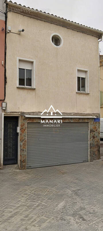 Façade - Appartement à SAINT-LAURENT-DE-LA-SALANQUE