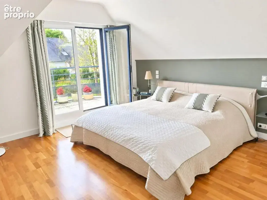 Maison T9 sur jardin clos avec piscine - photo 7