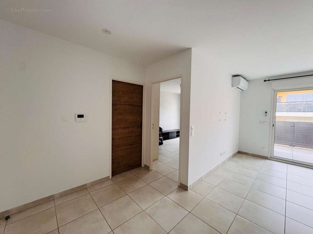 Appartement à VILLENEUVE-LES-AVIGNON