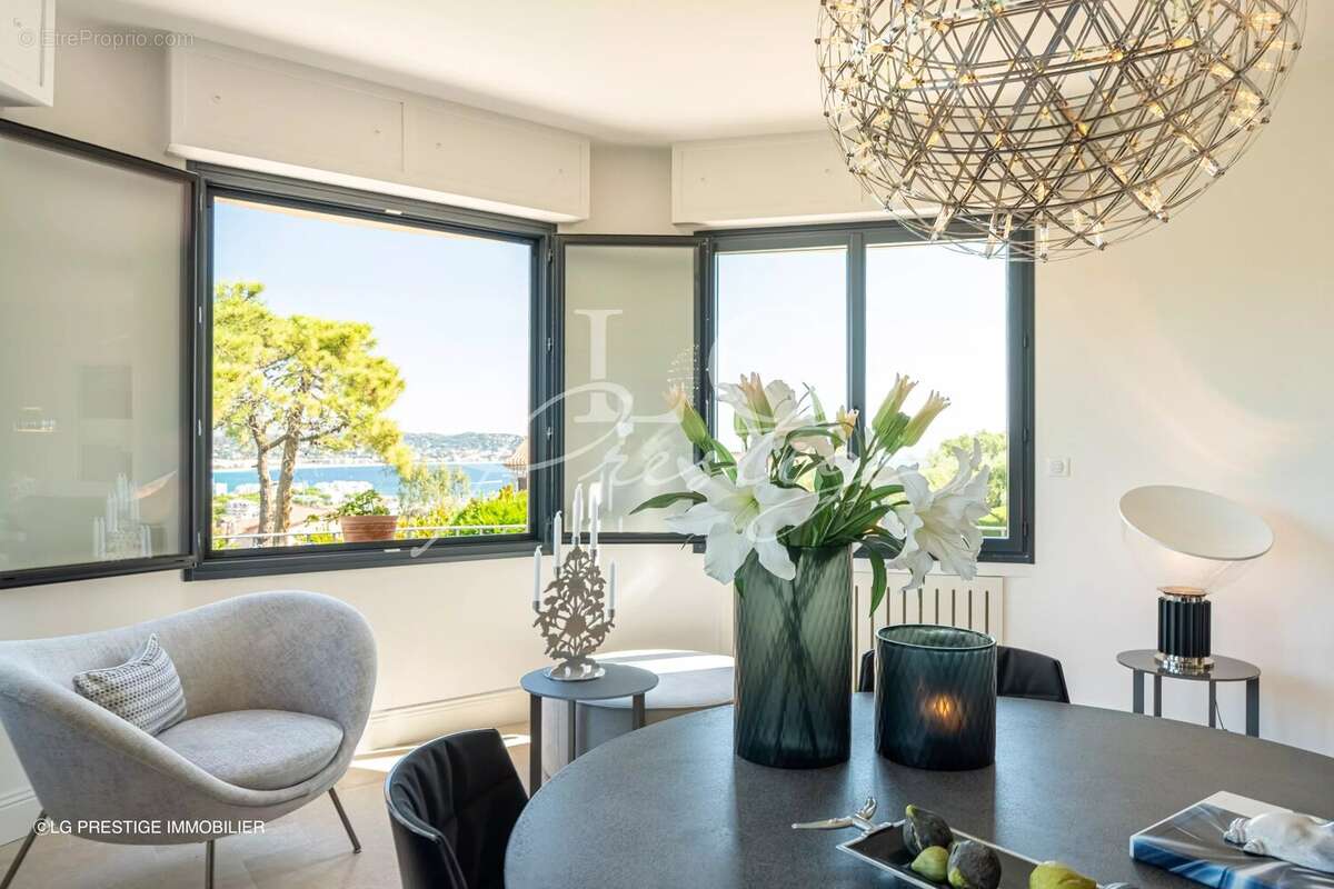 Maison à MANDELIEU-LA-NAPOULE