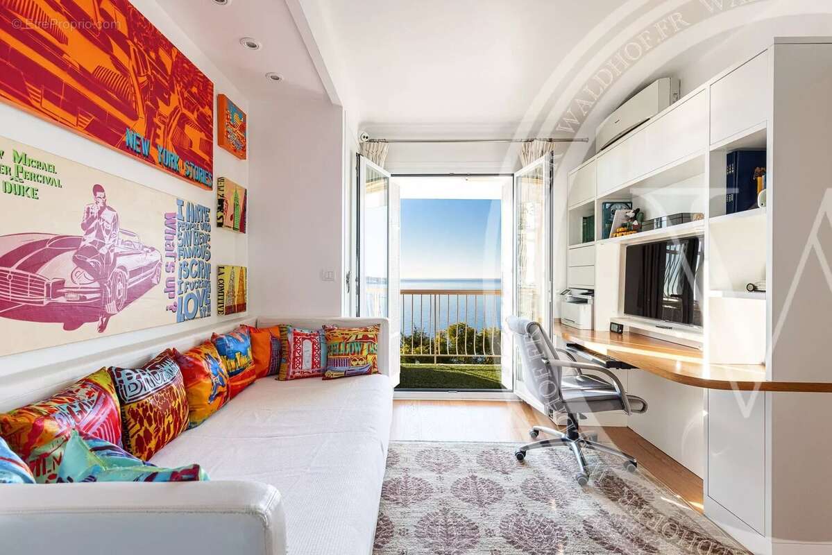 Villa Art Déco entièrement rénovée dans un domaine privé de Cap d'Ail à 5 min de Monaco - photo 15
