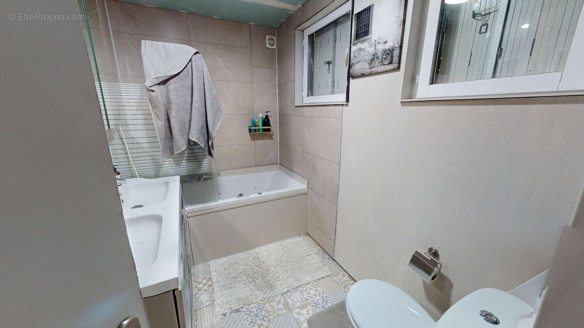 Maison à OUROUER-LES-BOURDELINS