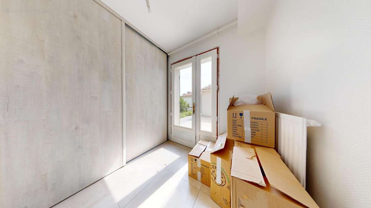 Maison 175 m² à Meursac  - photo 7