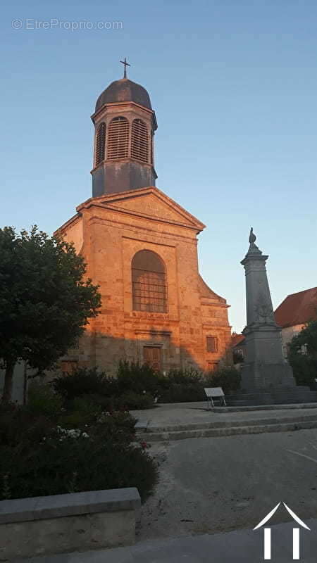 Charmante maison de village avec grand jardin indépendant - photo 10
