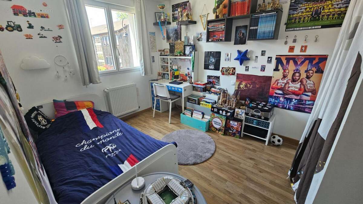 Maison à HOUDAN