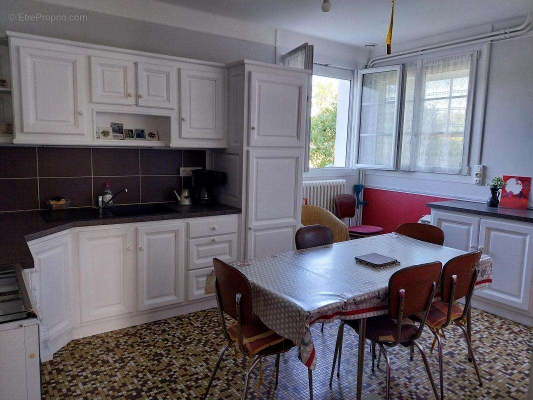 Belle maison familiale, 5 chambres, ayant bénéficié d'une belle rénovation en 2016 - photo 4