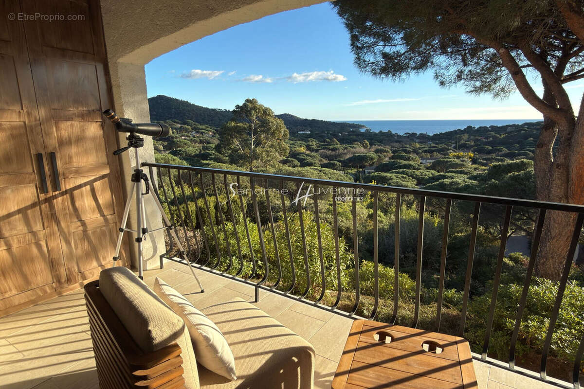 Appartement à LA CROIX-VALMER