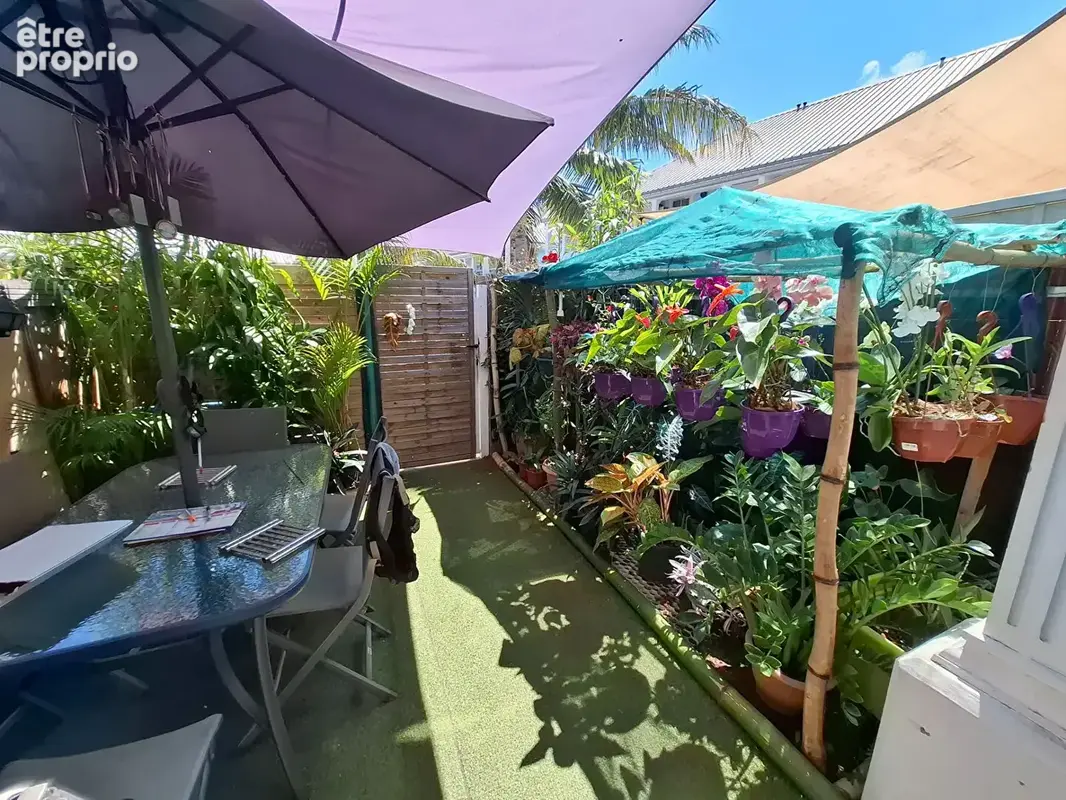 A vendre direct immobilier - t2 duplex - saint pierre ligne des bambous - photo 1
