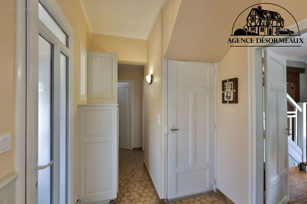 Maison 80 m² à Anet  - photo 5