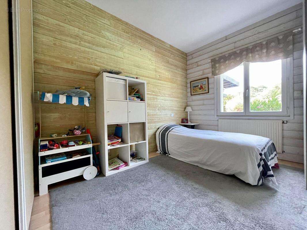 Maison à MARTIGNAS-SUR-JALLE