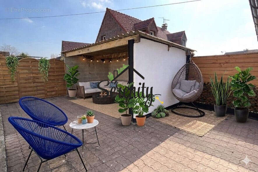 Maison à HOUPLIN-ANCOISNE